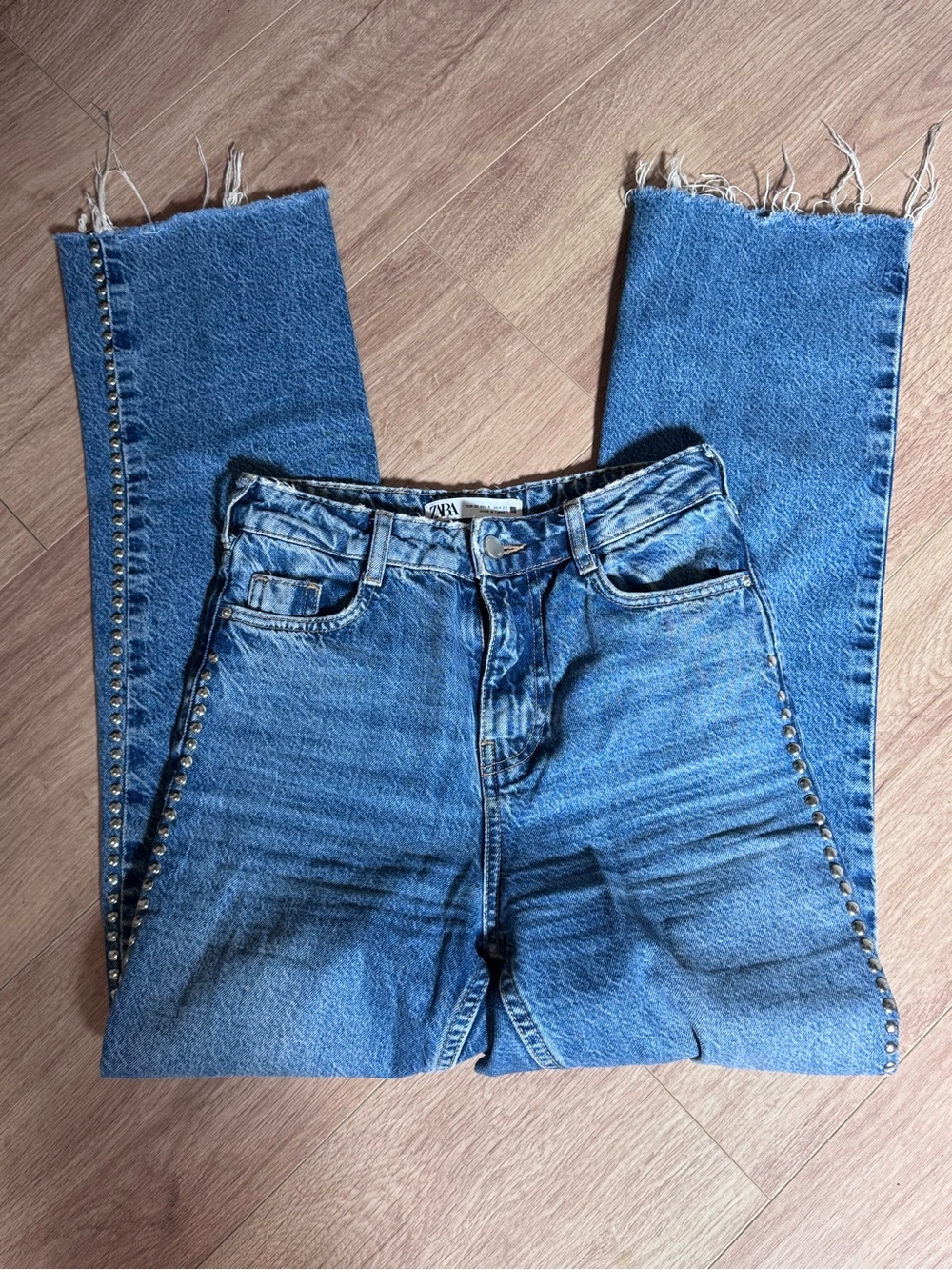 ZARA Stud straight leg High Rise Women’s Jeans